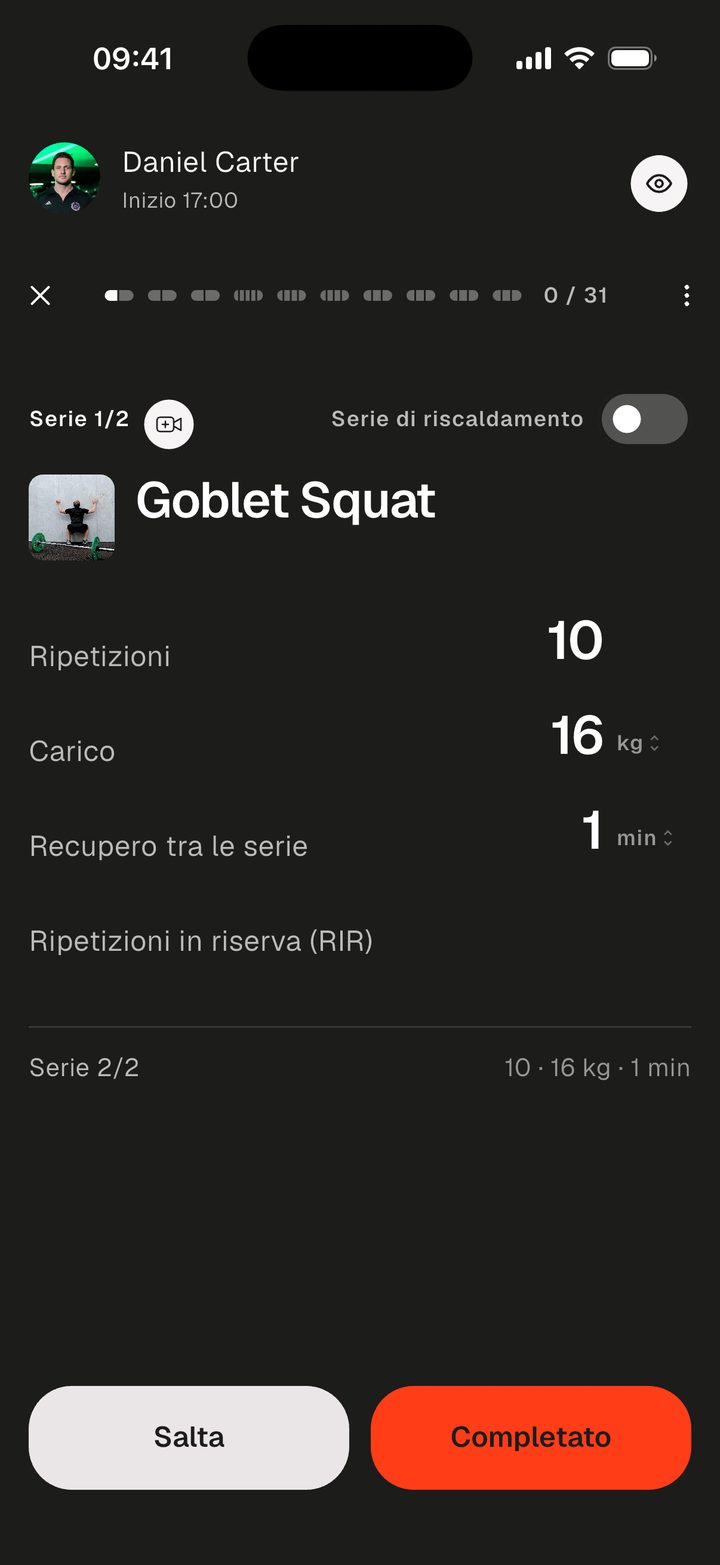 Modalità allenamento nell'app: Goblet Squat con anteprima, 10 ripetizioni, 16 kg e 1 min di recupero